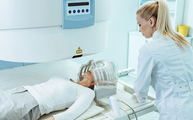 טיפול ממוקד – רדיוכירורגיה וטכניקות מתקדמות